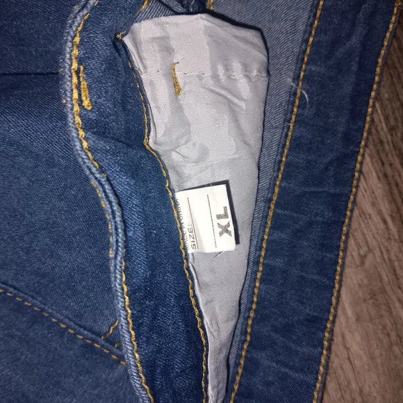 Women's Blue Jean shorts - Picture 5 of 5